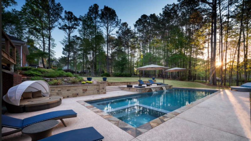 Getting a Pool Liner Replacement in Brooks, GA When You Need it
