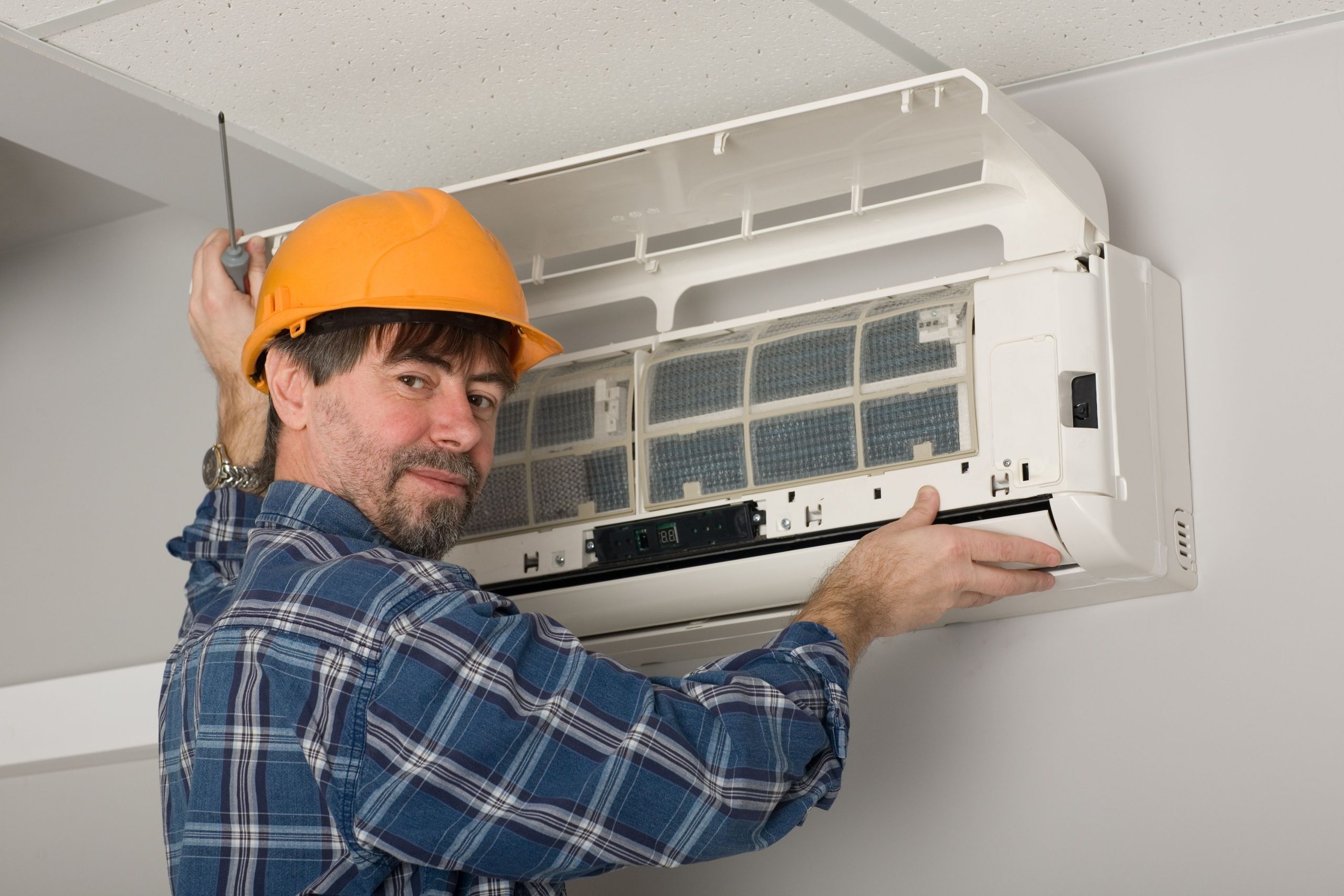 Signs That It’s Time to Consider a Professional AC Repair in Charleston