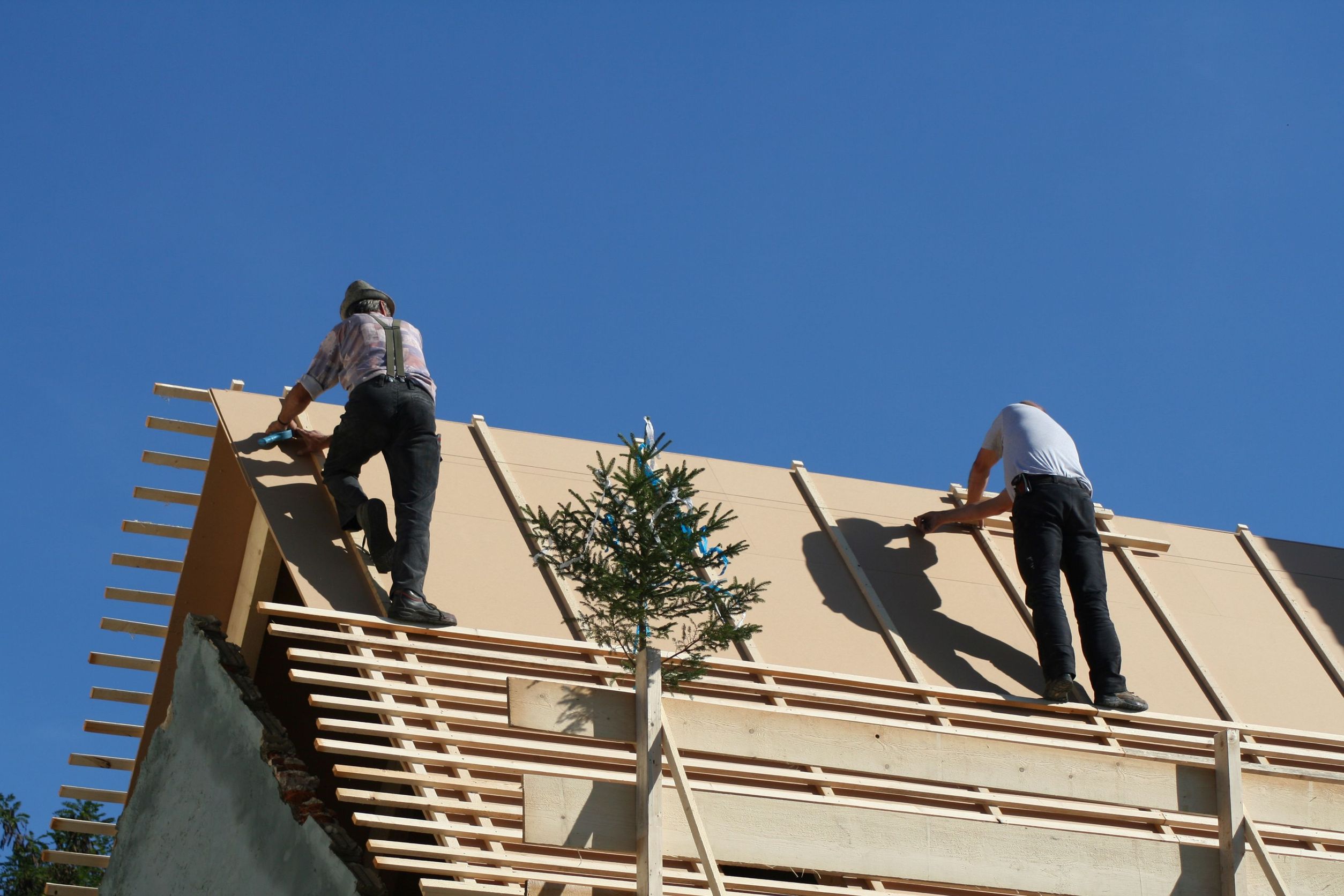 How to Find the Right Roofing Company in Grand Rapids, MI