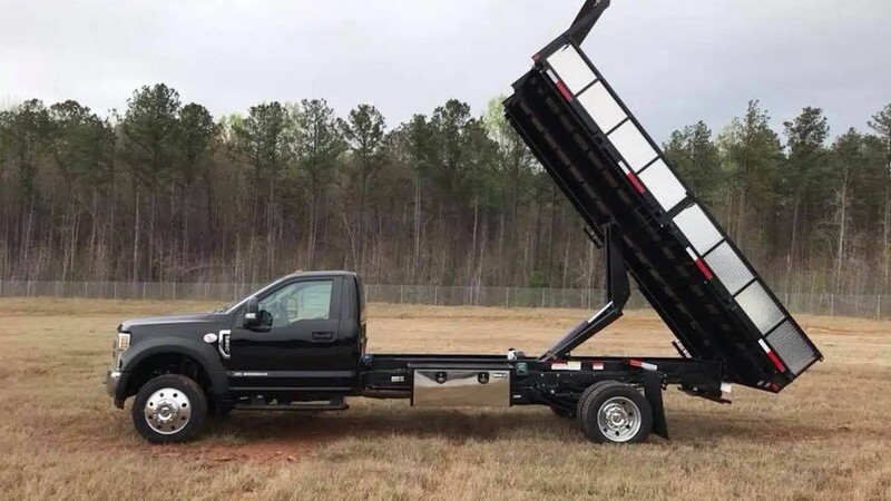 How a flatbed dump body boosts efficiency for construction crews across the United States