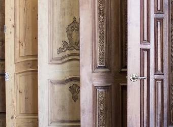 The Benefits of Handcrafted Custom Wood Doors for Your Home’s Entryway